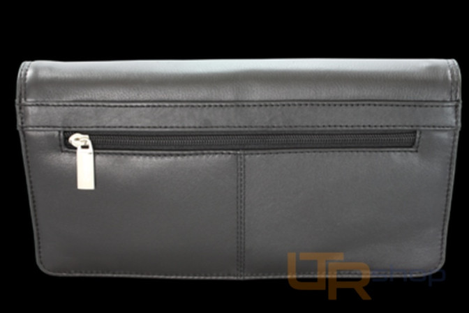 detail 4071 kožené psaníčko s popruhem Arwel