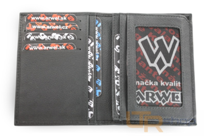 detail 2020 kožené pouzdro na doklady Arwel