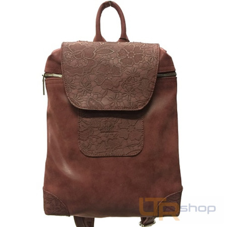 detail VIRGO M802 batoh Karen