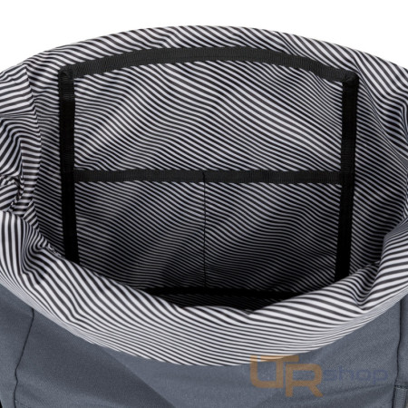 detail EZRA 24046 B rolltop batoh Topgal