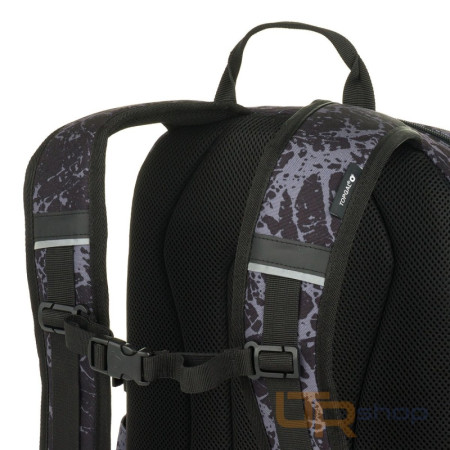 detail VIKI 25035 B studentský batoh s šedým vzorem Topgal