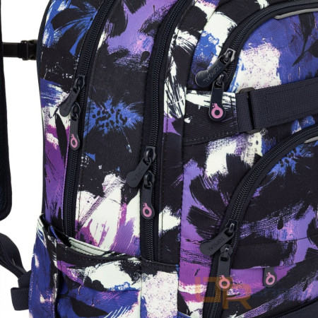 detail VIKI 25077 studentský batoh s urban designem Topgal