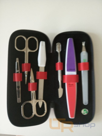 detail 230402-369 střední manikúra VENDULA