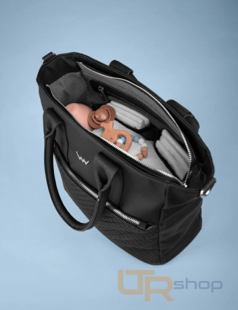 detail INARA BLACK prostorná kabelka na kočárek Vuch P12789