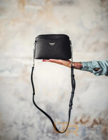 detail FAYE mini crossbody kabelka s řetízkem Vuch P12803